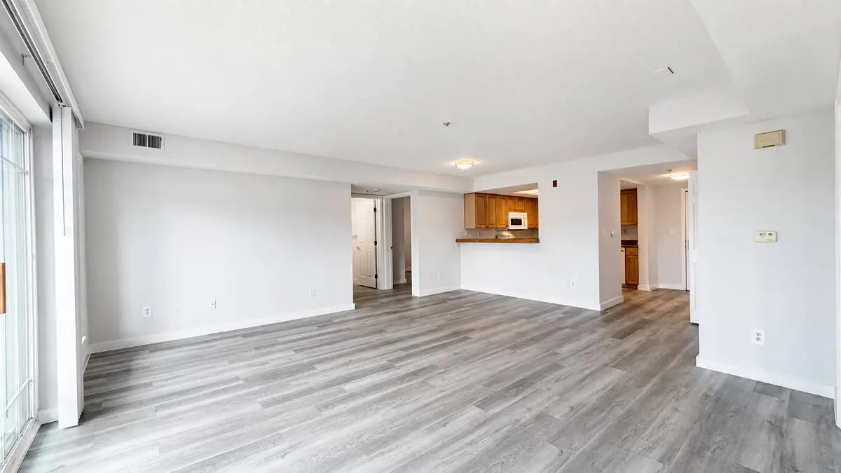 90 Athol Avenue #1D, rental in Grand Lake, Oakland
