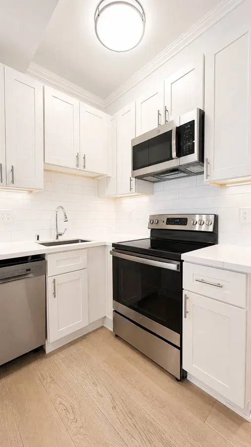 1918 Lakeshore Avenue #42, rental in Grand Lake, Oakland